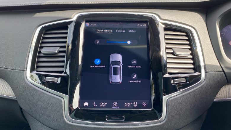 Volvo XC90 2.0 B5P Ultimate Dark 5dr AWD Geartronic Petrol Estate